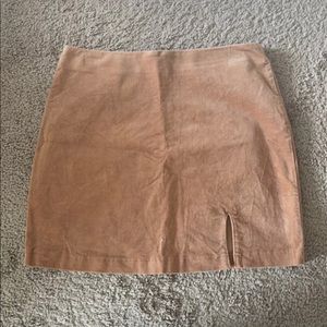 FOREVER 21 • Size M • mustard velvet mini skirt